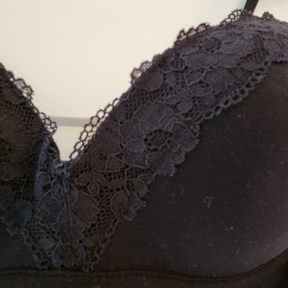 Victoria's Secret padded no wire bra 36B black - Picture 3 of 5
